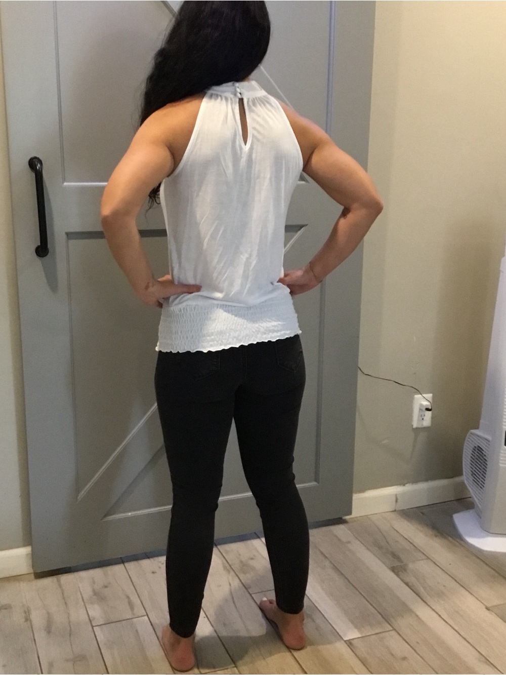 Derek Heart White Sleeveless High Neck Top - Picture 6 of 7
